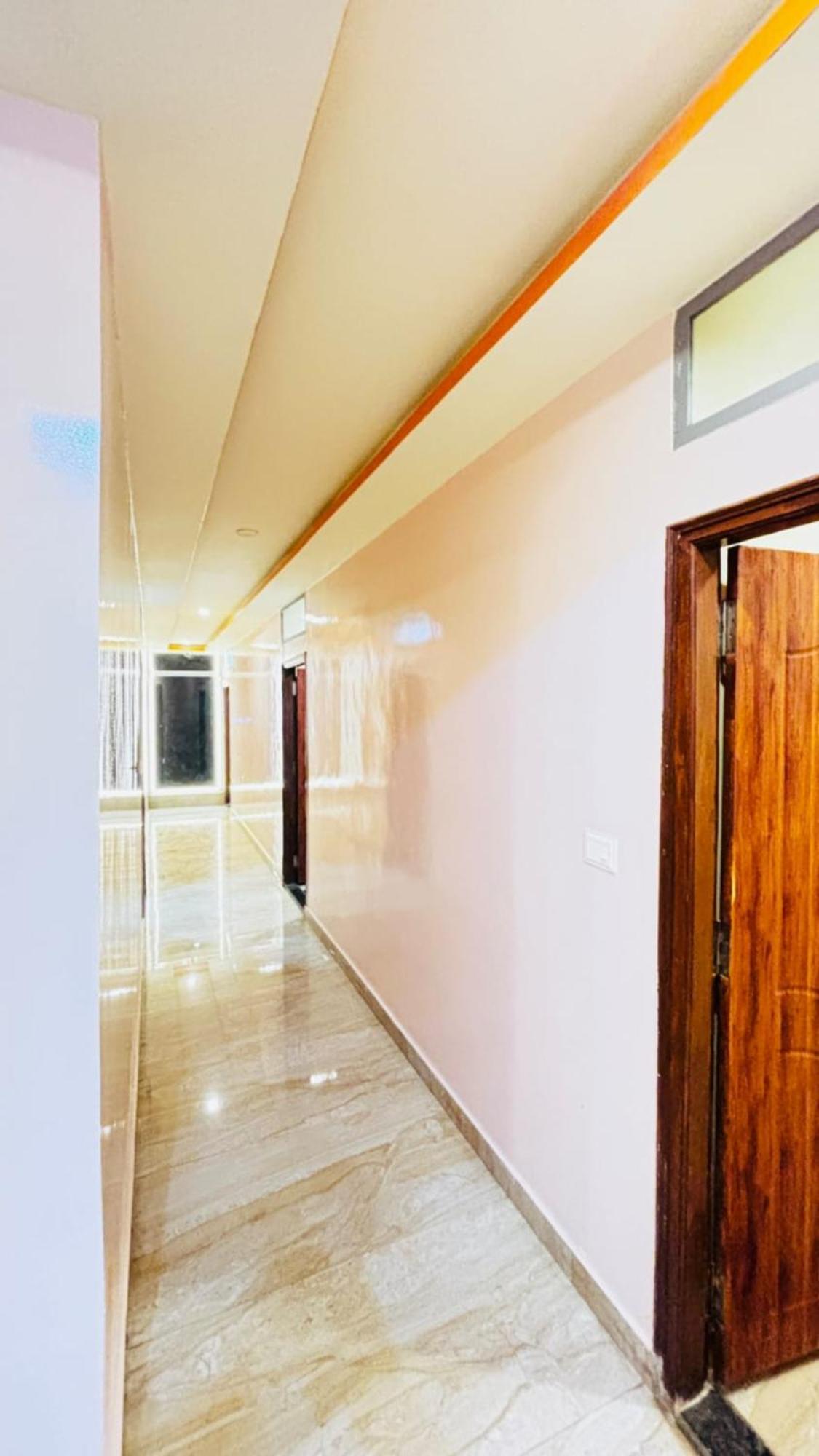 Hotel New Royal Ruby - Electronic City Phase 1 Kammasandra Bagian luar foto