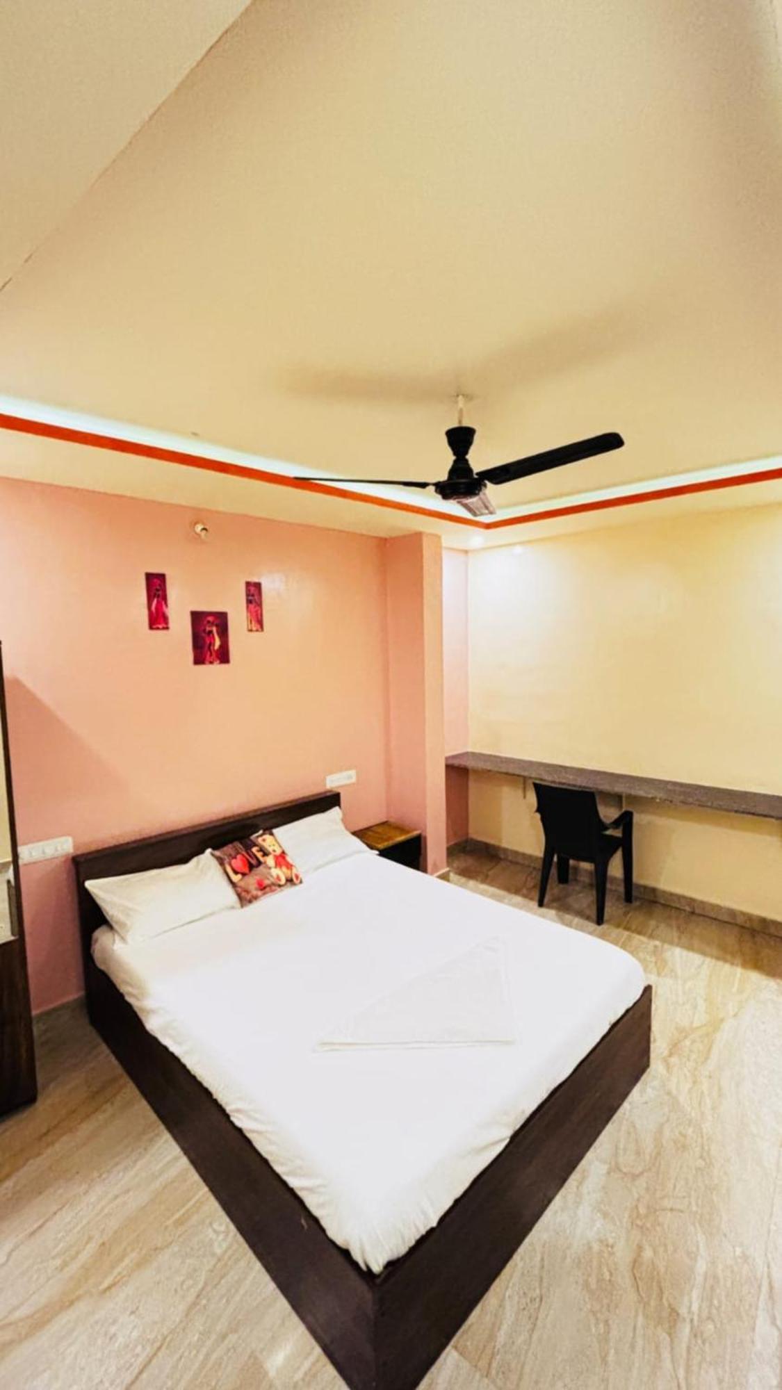 Hotel New Royal Ruby - Electronic City Phase 1 Kammasandra Bagian luar foto