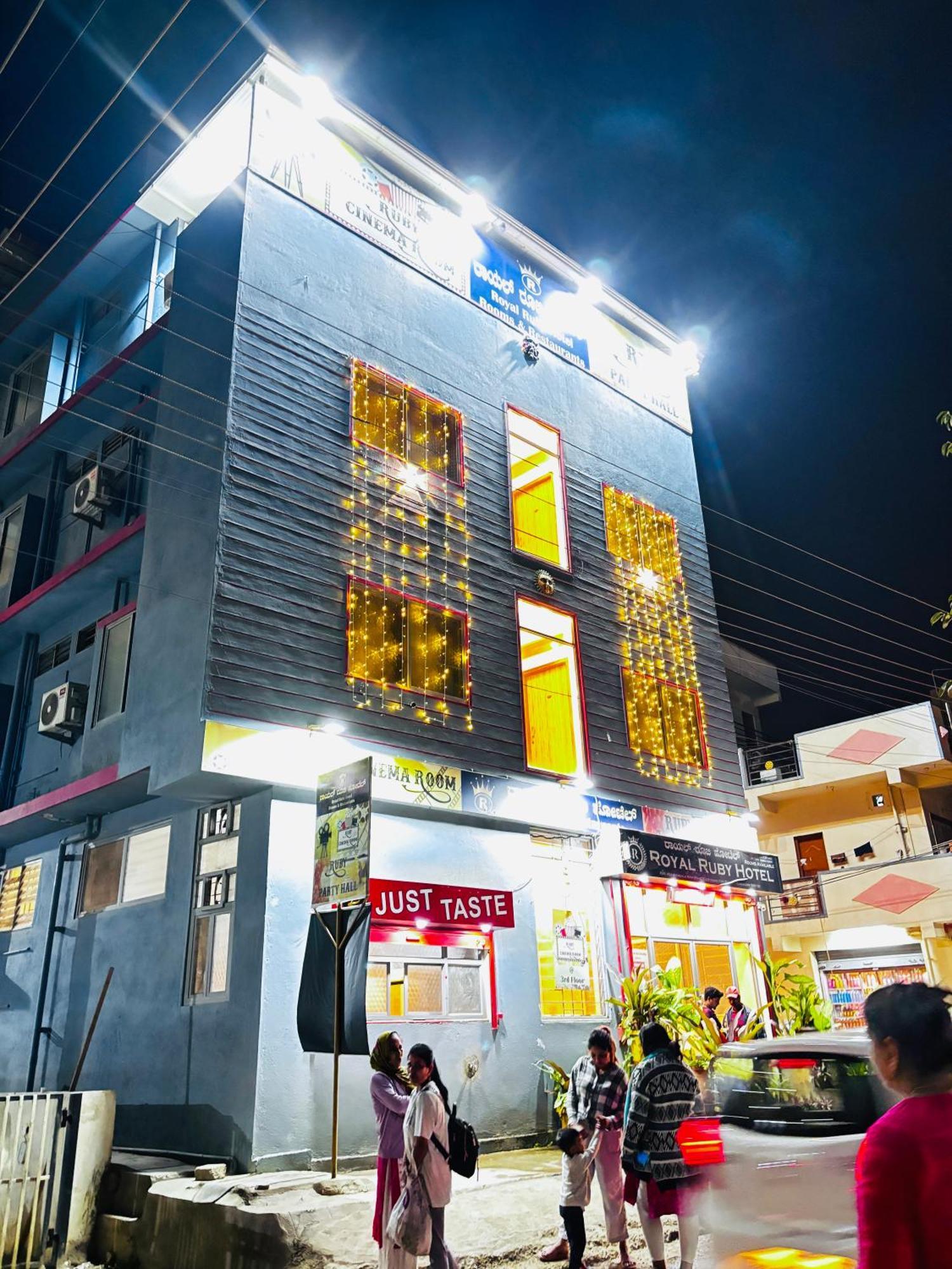 Hotel New Royal Ruby - Electronic City Phase 1 Kammasandra Bagian luar foto