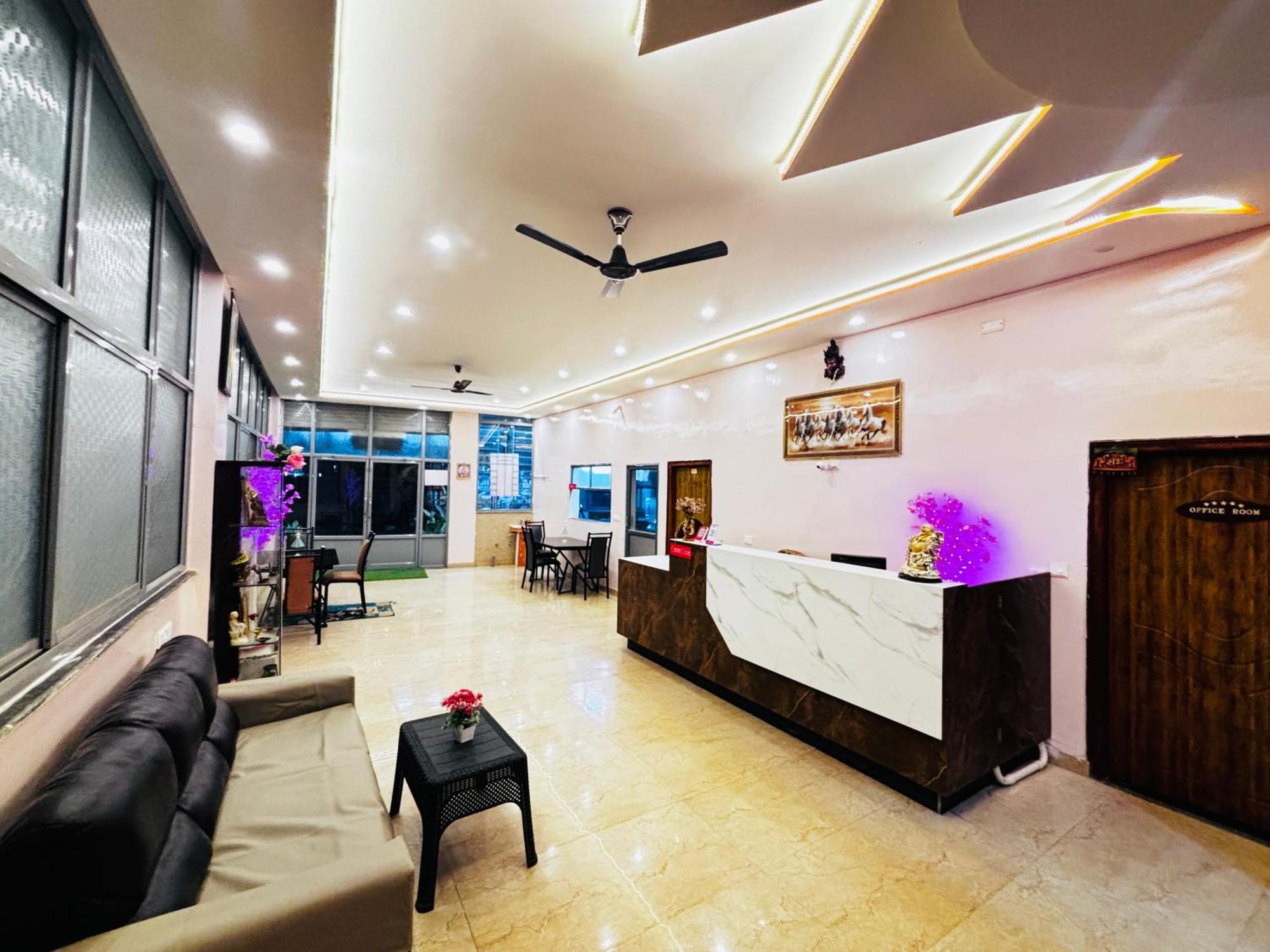 Hotel New Royal Ruby - Electronic City Phase 1 Kammasandra Bagian luar foto